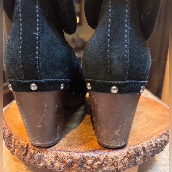UGG Black Suede Leather Booties. Wooden heels. Size 7. GUC - Picture 11 of 13